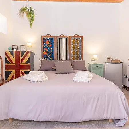 Centro Storico Redmood House A 5 Min Dal Mare, Breakfast, Aria Condizionata, Wi-Fi E Netflix Apartment Barletta Exterior photo