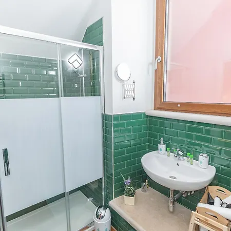 Centro Storico Redmood House A 5 Min Dal Mare, Breakfast, Aria Condizionata, Wi-Fi E Netflix Apartment Barletta Exterior photo