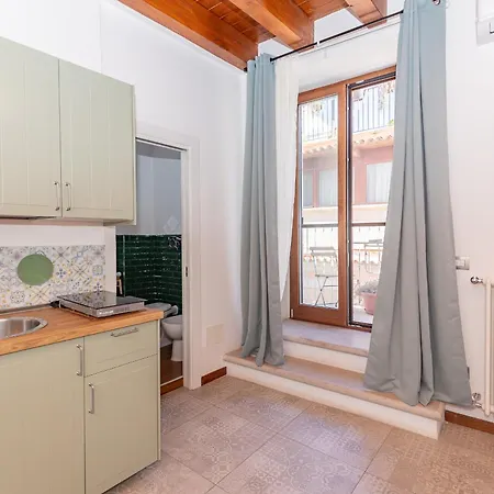 Centro Storico Redmood House A 5 Min Dal Mare, Breakfast, Aria Condizionata, Wi-Fi E Netflix Apartment Barletta Exterior photo