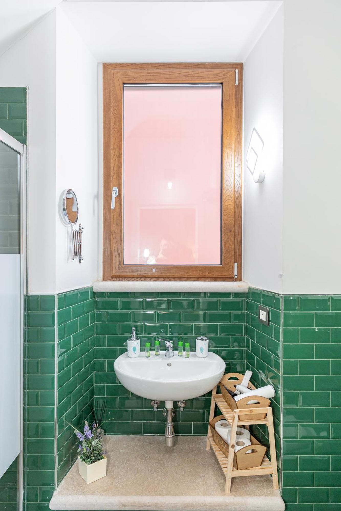 Centro Storico Redmood House A 5 Min Dal Mare, Breakfast, Aria Condizionata, Wi-fi E Netflix Apartment