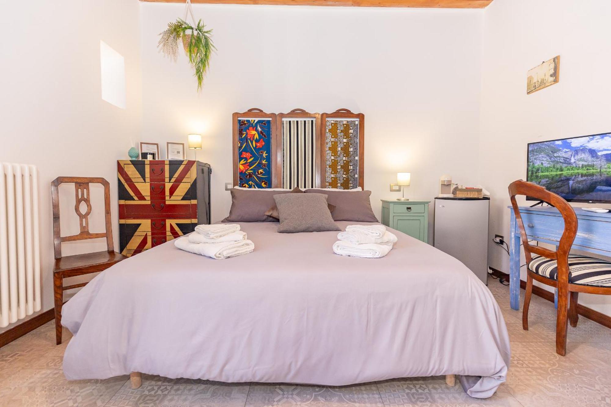 Centro Storico Redmood House A 5 Min Dal Mare, Breakfast, Aria Condizionata, Wi-fi E Netflix Apartment