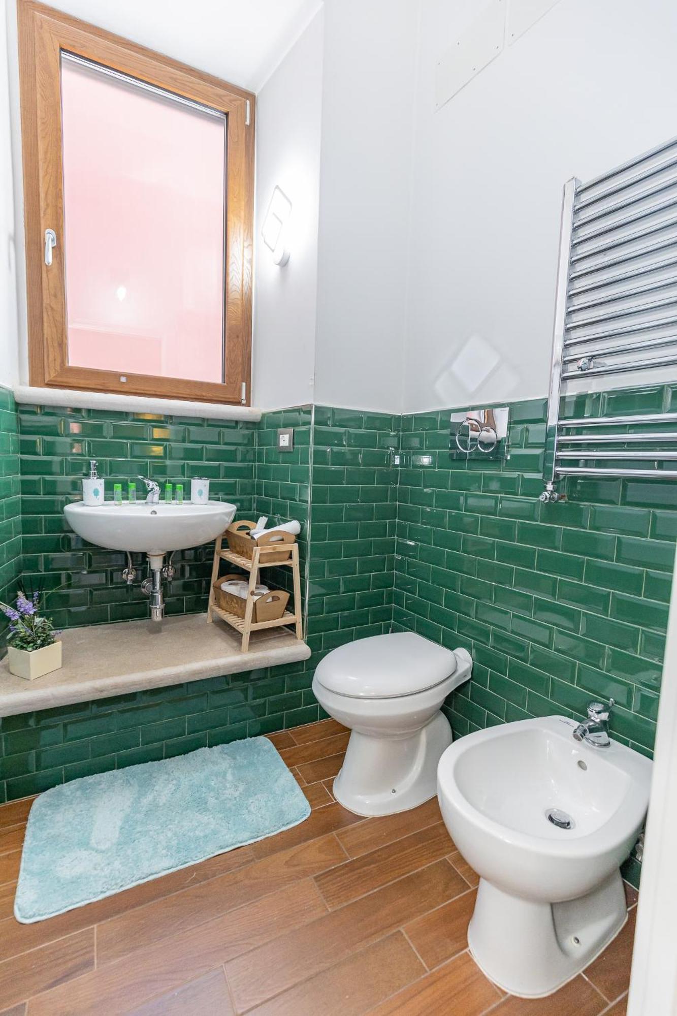 Centro Storico Redmood House A 5 Min Dal Mare, Breakfast, Aria Condizionata, Wi-fi E Netflix Apartment *